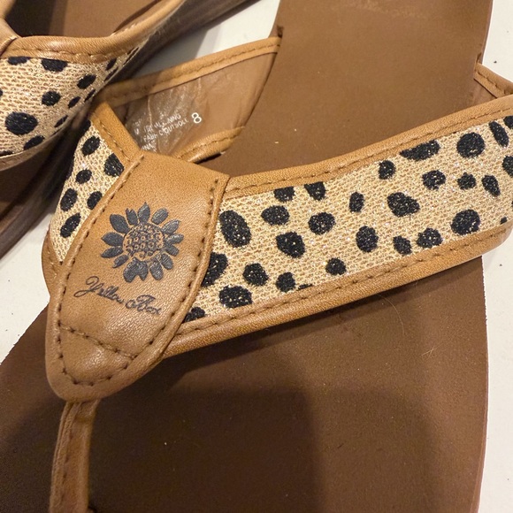 Yellow Box Women's Brown and Black Sandals - Picture 3 of 6